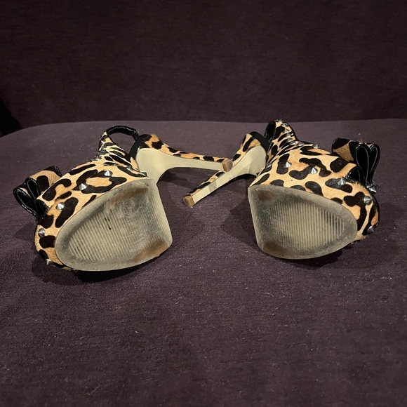 Heels - Picture 9 of 11